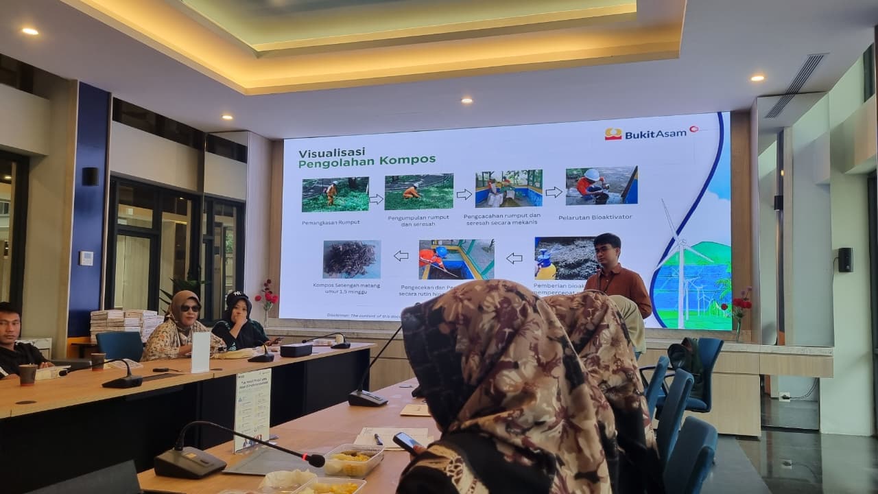 PTBA Dorong Ekonomi Sirkular Lewat Pelatihan Pengolahan Seresah