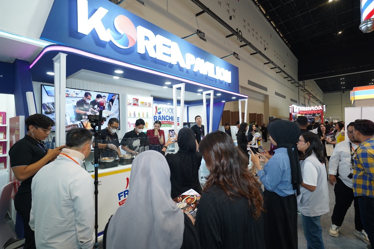 Ramai Pencicipan, Stan K-Food Jadi Bintang di Pameran Waralaba Jakarta
