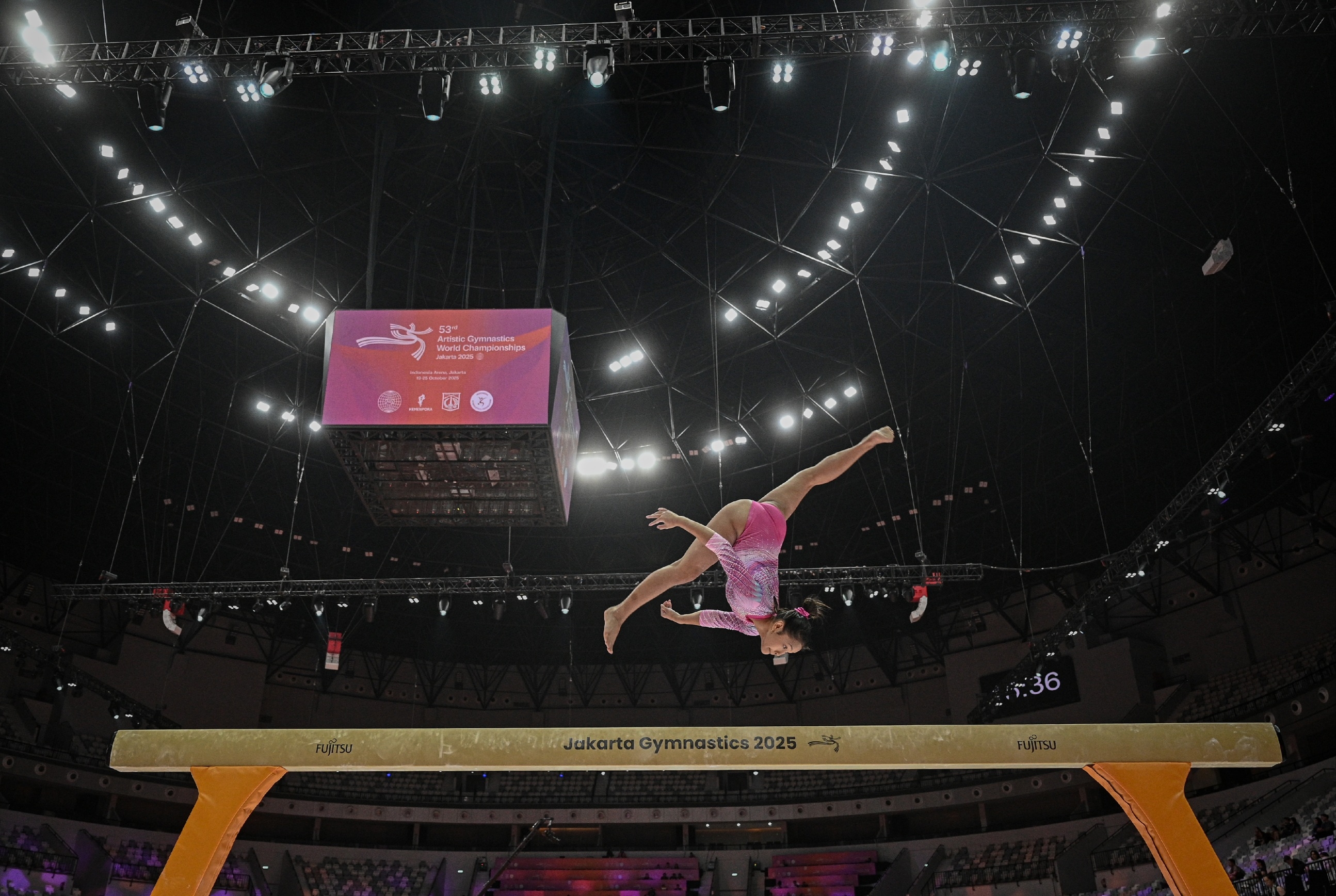 Kejuaraan Dunia Senam Artistik Resmi Dibuka di Indonesia Arena, Diikuti Bintang-bintang Elite