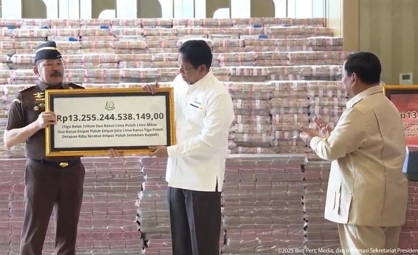 Presiden Prabowo Saksikan Penyerahan Uang Sitaan Kejagung Rp13,25 Triliun: Ini Bisa untuk Renovasi Delapan Ribu Sekolah