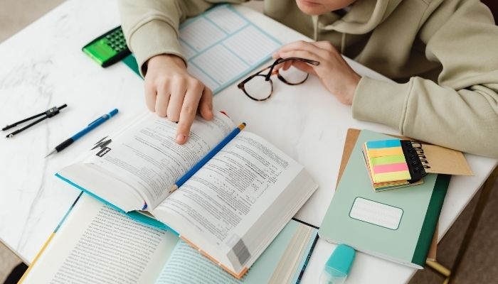Kunci Jawaban Bahasa Indonesia Kelas 5 Halaman 43 Kurikulum Merdeka: Tema Buku Jendela Dunia
