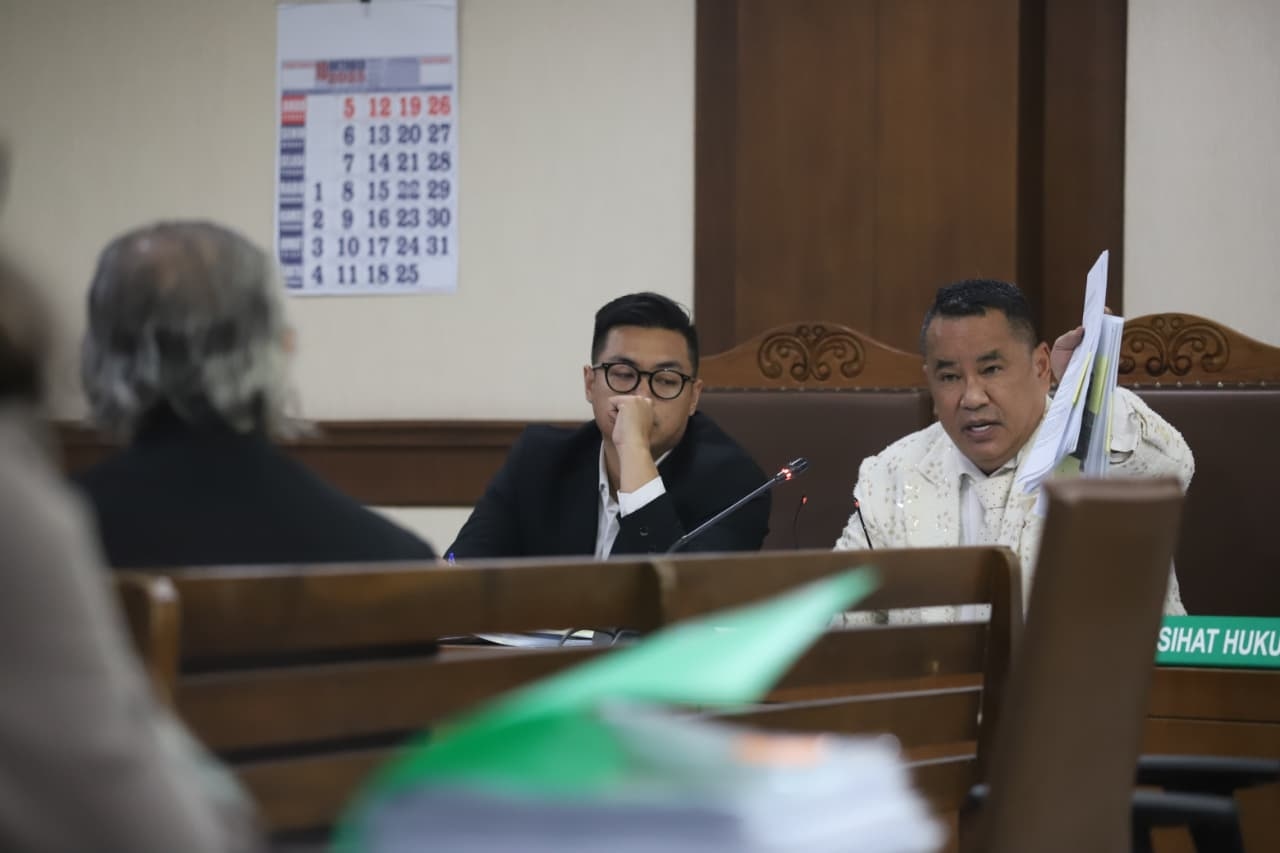 Saksi CMNP Selalu Jawab Tidak Tahu, Hotman Paris Blak-blakan Buka Bukti Jual Beli