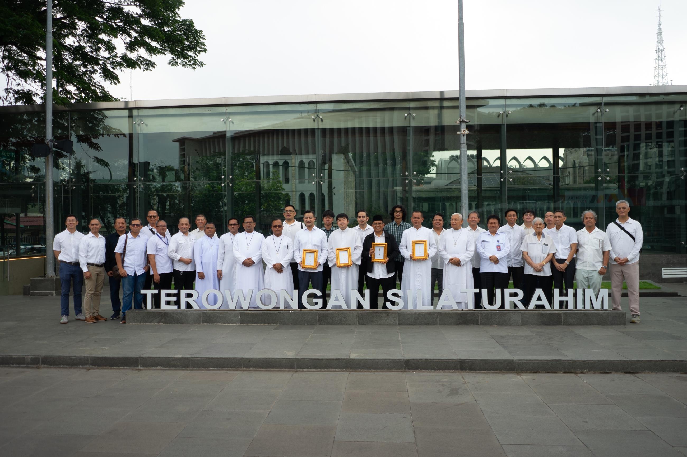 Rayakan 60 Tahun, SMA Pangudi Luhur Doa Lintas Iman di Terowongan Silaturahim: Empat Kunci, Satu Pintu Persaudaraan