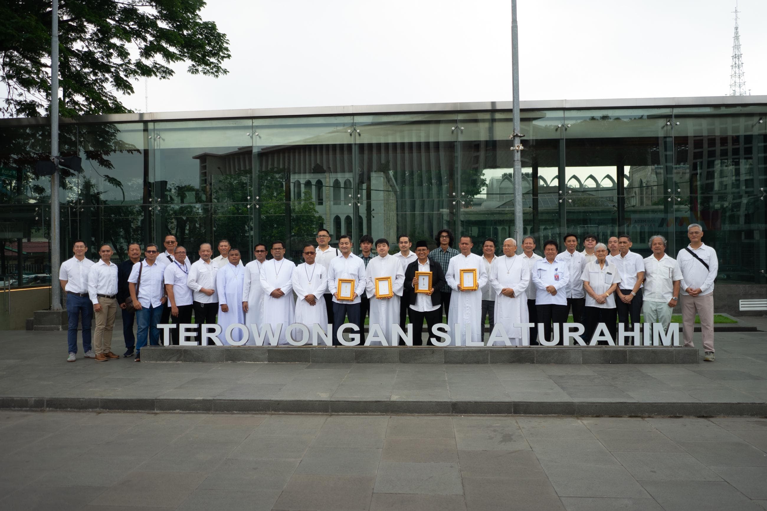 Rayakan 60 Tahun, SMA Pangudi Luhur Doa Lintas Iman di Terowongan Silaturahim: Empat Kunci, Satu Pintu Persaudaraan