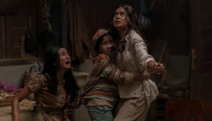 Link Nonton Film Abadi Nan Jaya, Kisah Keluarga yang Harus Bertahan Hidup dari Wabah Zombie
