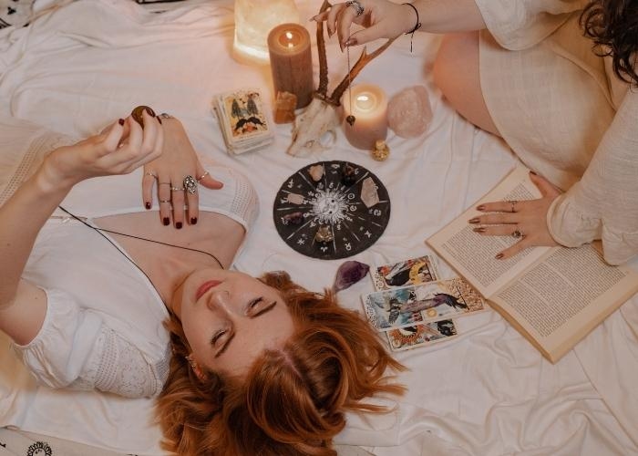 5 Zodiak Paling Beruntung 27 Oktober 2025: Awal Baru Penuh Keberanian dan Cinta Diri