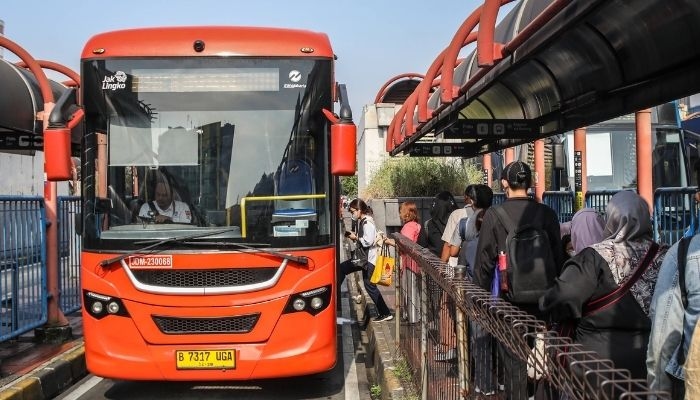 Mengapa Tarif TransJakarta Direncanakan Naik? Ternyata Ini Alasannya!
