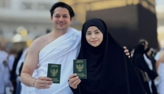 Jejak Karier dan Profil Andrew Andika, Unggah Potret Depan Kakbah dan Pamer Buku Nikah dengan Violentina Kaif