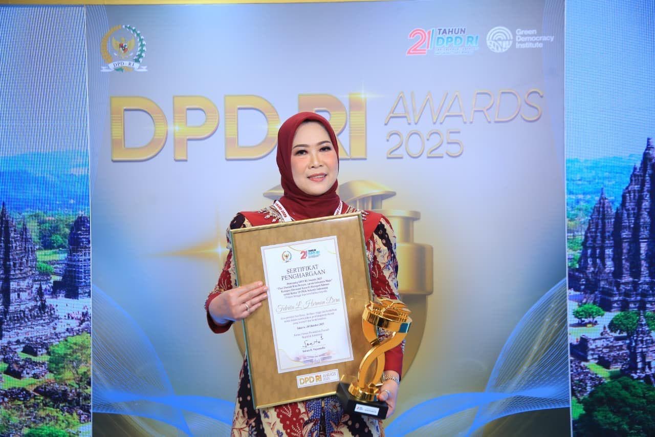 Peduli Ekonomi Kreatif di Sumsel, Feby Deru Dianugerahi DPD Award 2025