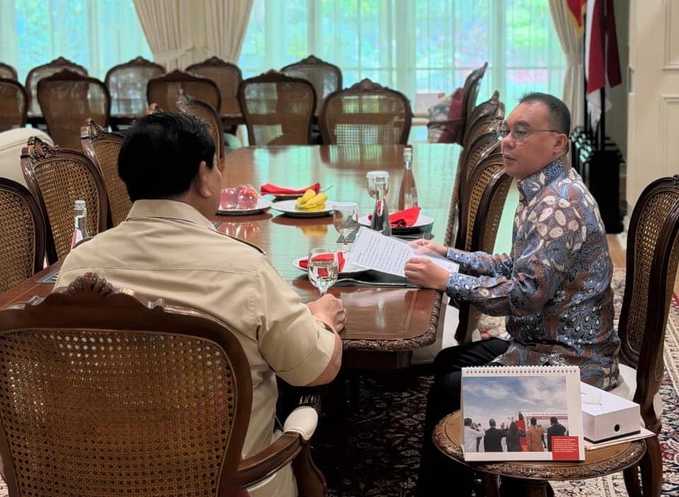 Prabowo Gelar Pertemuan Empat Mata dengan Sufmi Dasco, Bahas Situasi Terkini di Indonesia
