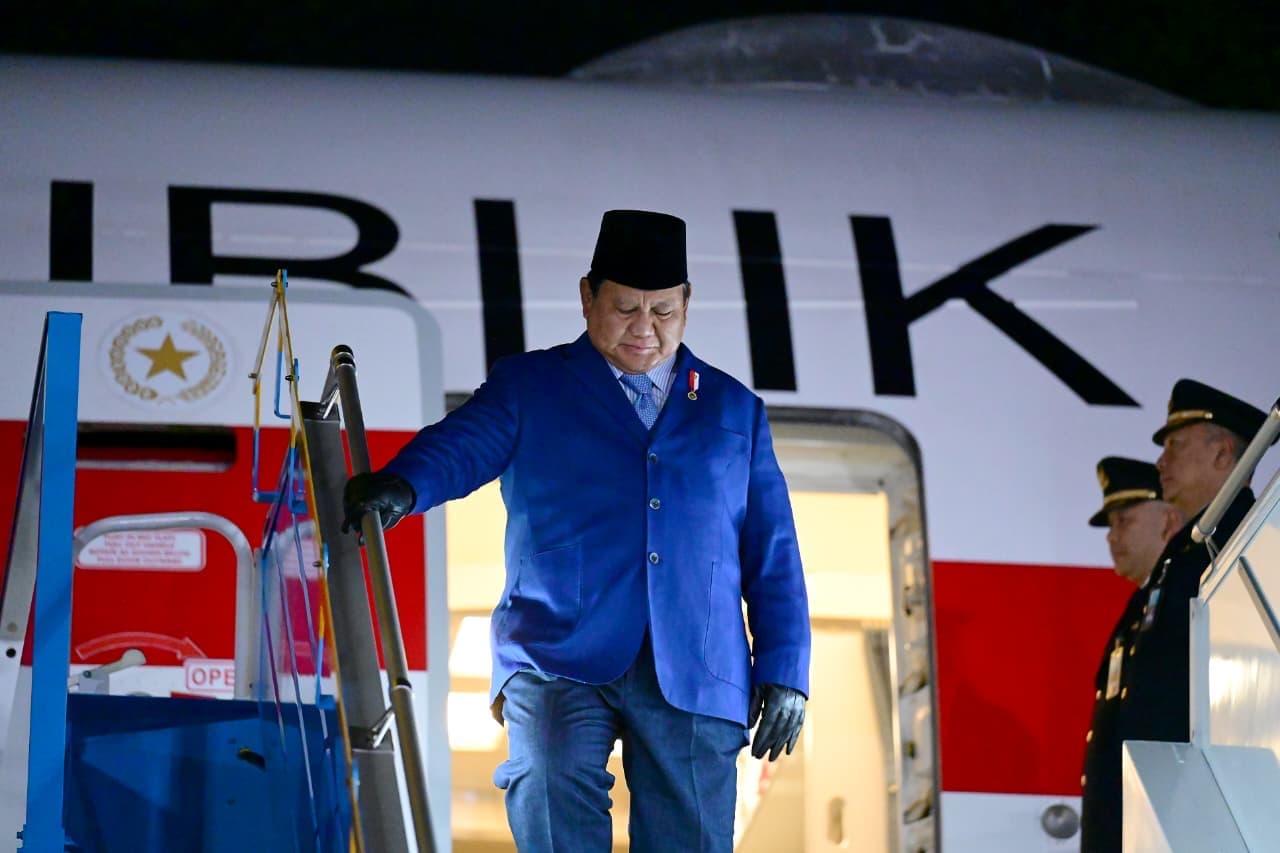 Prabowo Tiba di Korea Selatan untuk Hadiri KTT APEC 2025