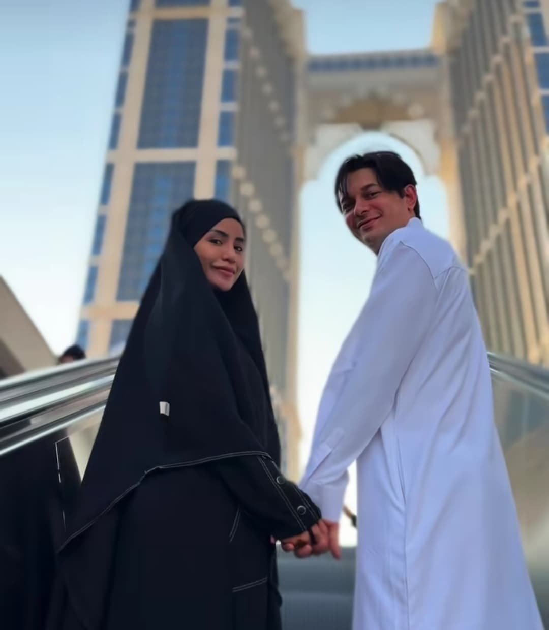 Andrew Andika Akui Sudah Nikah dengan Violentina Kaif Sejak Juli, Ini Alasan Baru Ngaku