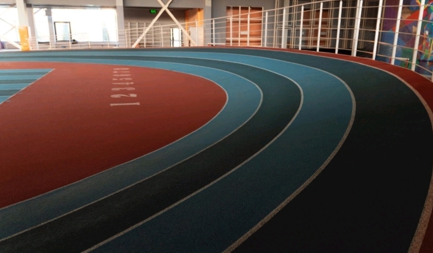 Epoxy Lantai yang Tepat untuk Lapangan Olahraga, Ketahui Juga Manfaatnya!