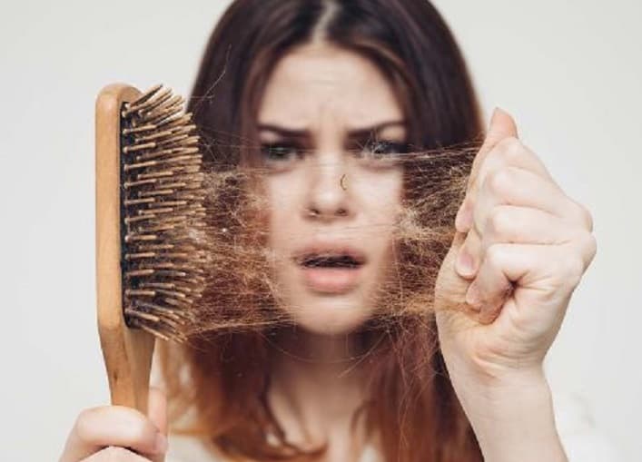 13 Rekomendasi Sampo untuk Rambut Rontok yang Aman dan Ampuh