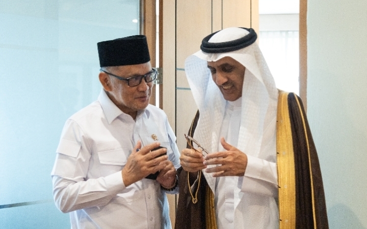 Bertemu Dubes Arab Saudi, Menteri Haji dan Umrah RI Bahas Persiapan Haji 2026