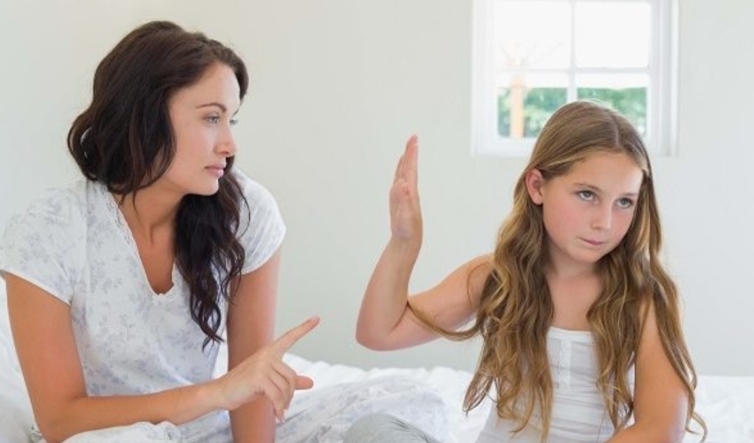 Anak Remaja Sering Memberontak? Begini Cara Bijak Menghadapinya!