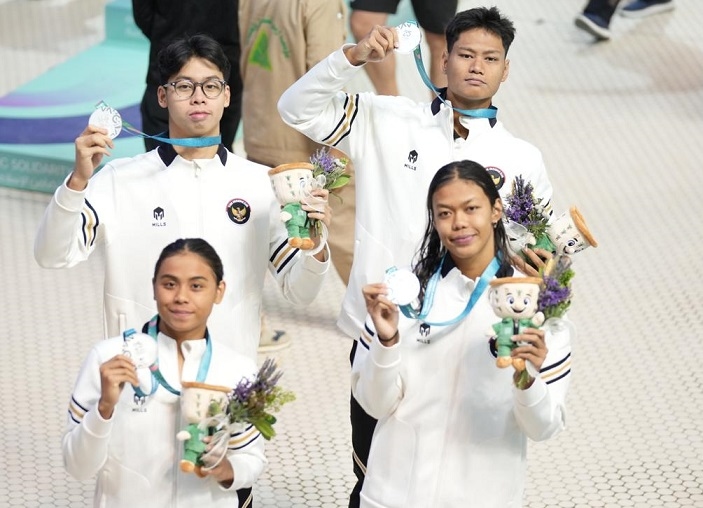 Tim Renang Indonesia Sumbang Perak dari Nomor Mix 4x100 di ISG 2025