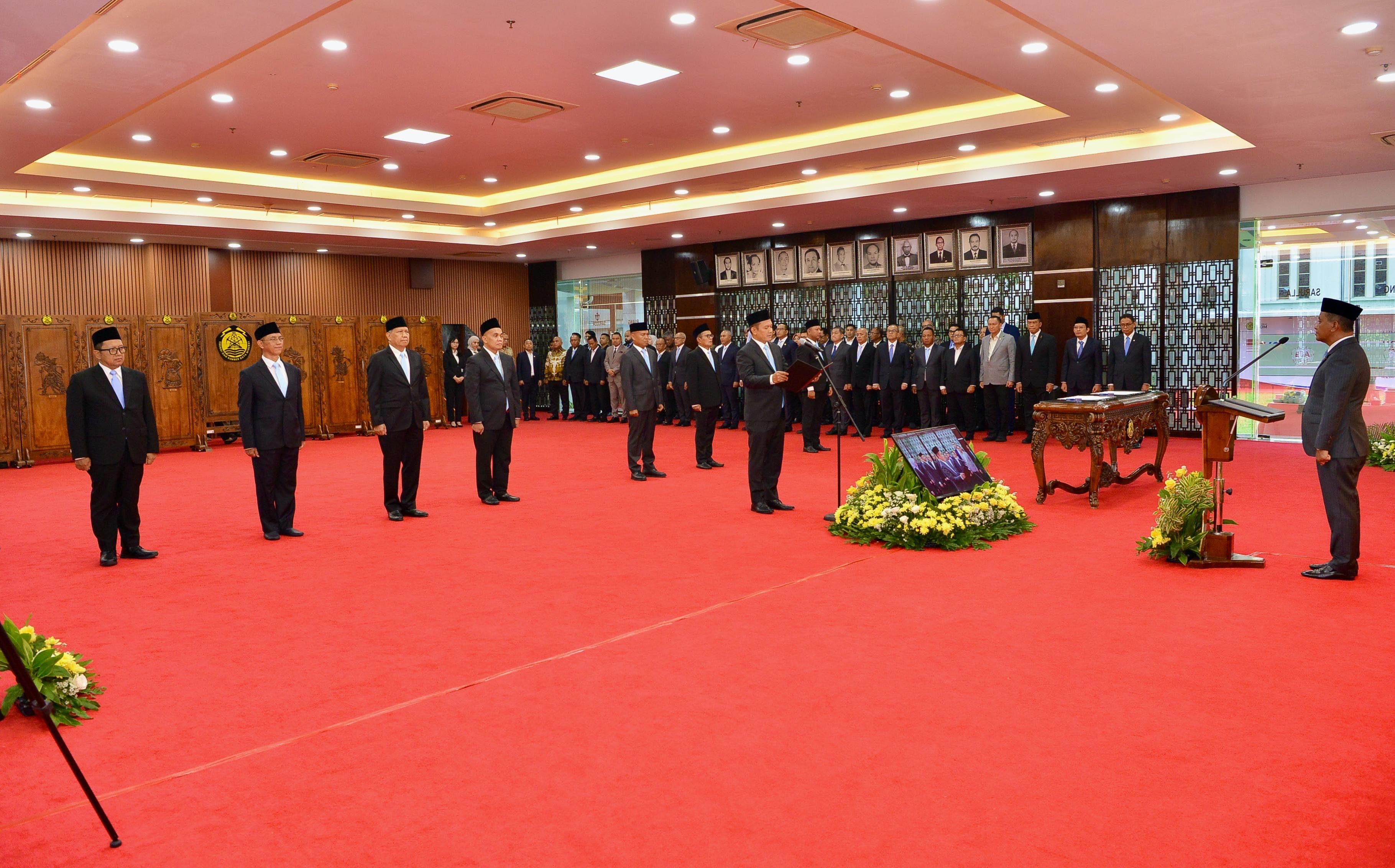 Bahlil Lantik Wahyudi Anas Pimpin BPH Migas