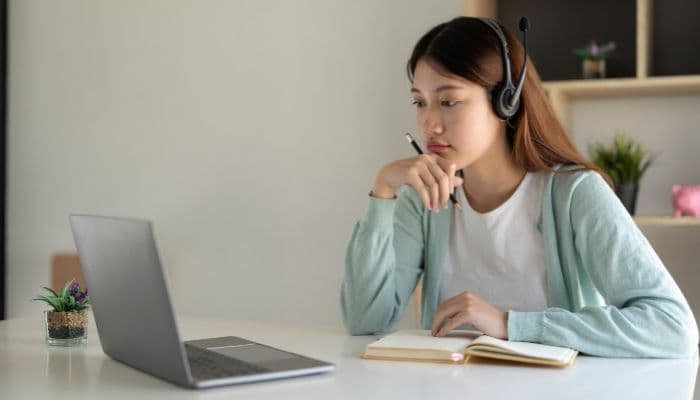 Pengertian dan Contoh Adjective Clause Beserta Ciri-cirinya