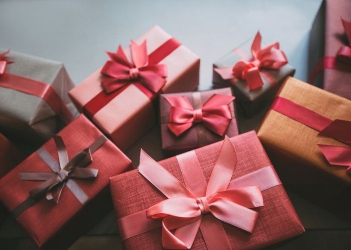 10 Rekomendasi Kado untuk Hari Ayah 2025 yang Spesial dan Penuh Makna