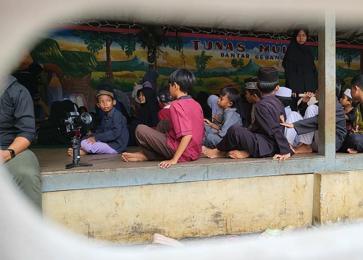 Berbagi Kebahagiaan Bersama Yayasan Sekolah Alam Tunas Mulia dengan Semangat A Balanced Life in Action