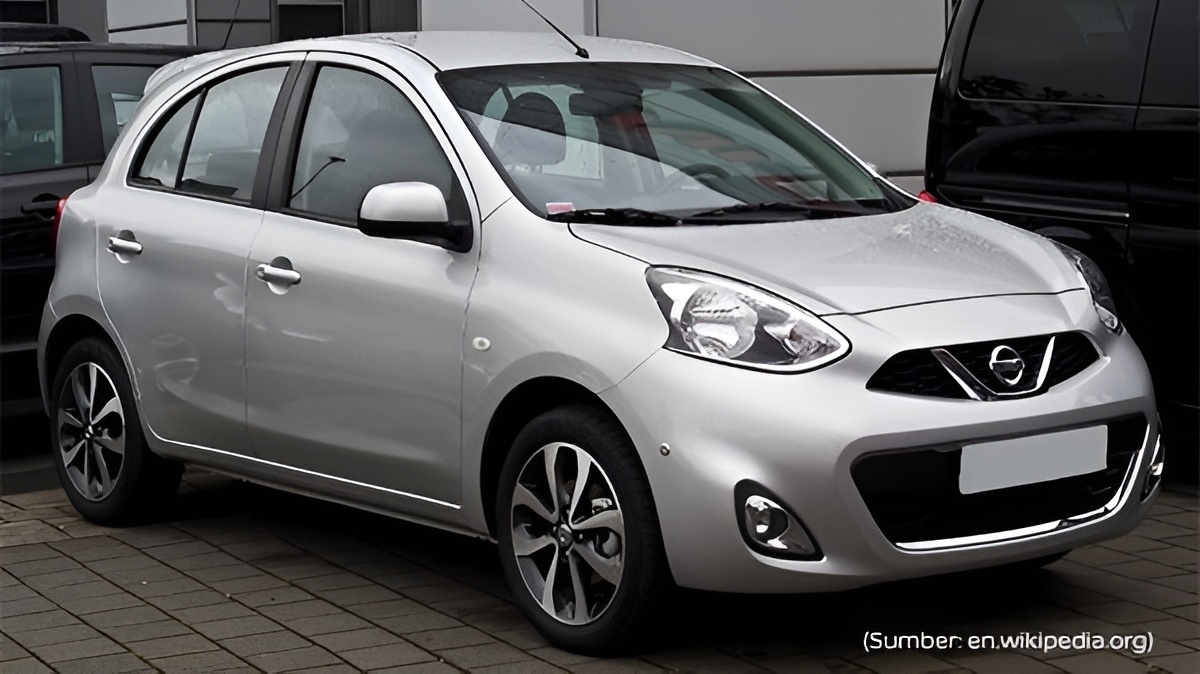 Tips Mengemudi Mobil Nissan March agar Lebih Aman dan Nyaman