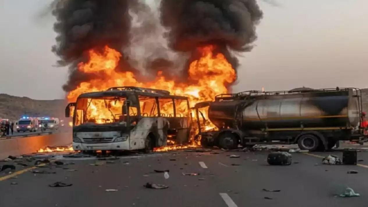 45 Jamaah Umrah India Tewas dalam Kecelakaan Bus Terbakar di Dekat Madinah