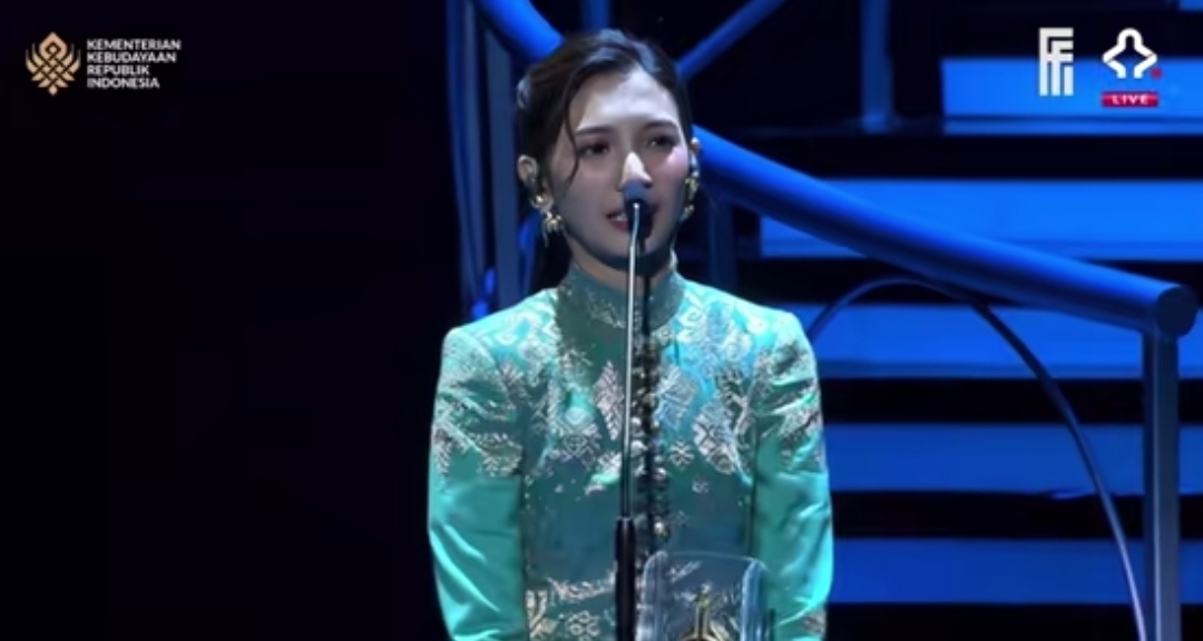 Sheila Dara Aisha Raih Pemeran Utama Wanita Terbaik FFI 2025 Lewat ‘Sore: Istri dari Masa Depan’