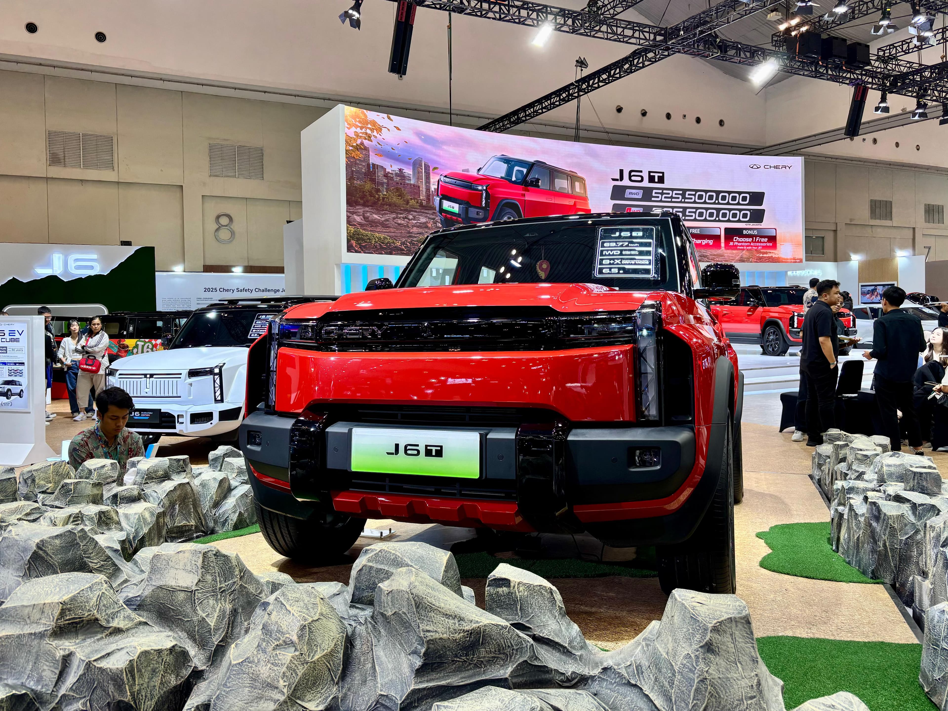 Chery Umumkan Harga J6T di GJAW 2025, Mulai Rp525 Jutaan!