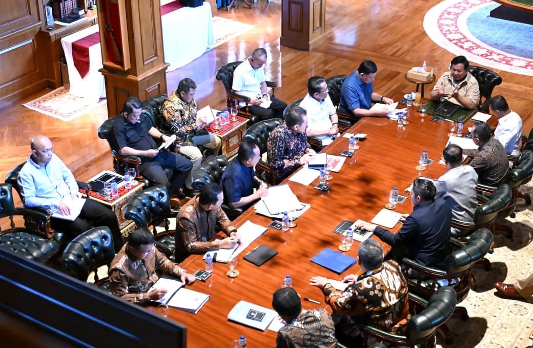 Akhir Pekan, Prabowo Panggil Sejumlah Menteri Bahas Penertiban Kawasan Hutan dan Tambang Ilegal