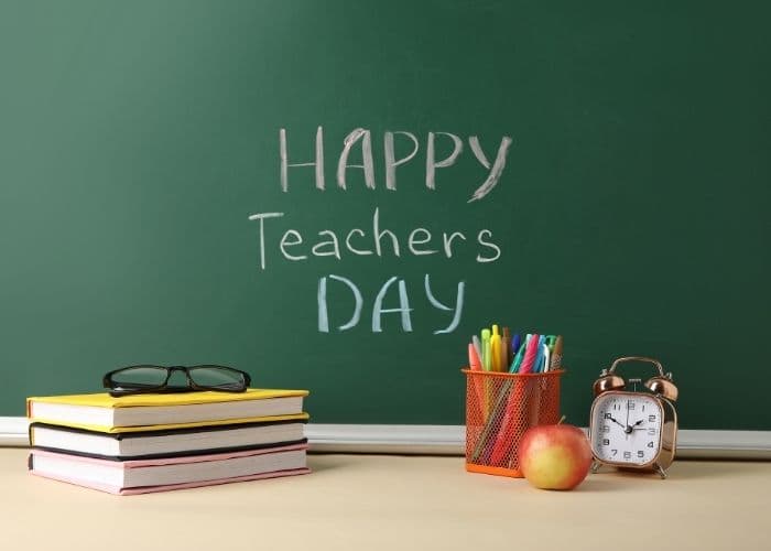 Bingung Merangkai Kata? Cek Kumpulan Ucapan Hari Guru 2025 yang Berkesan