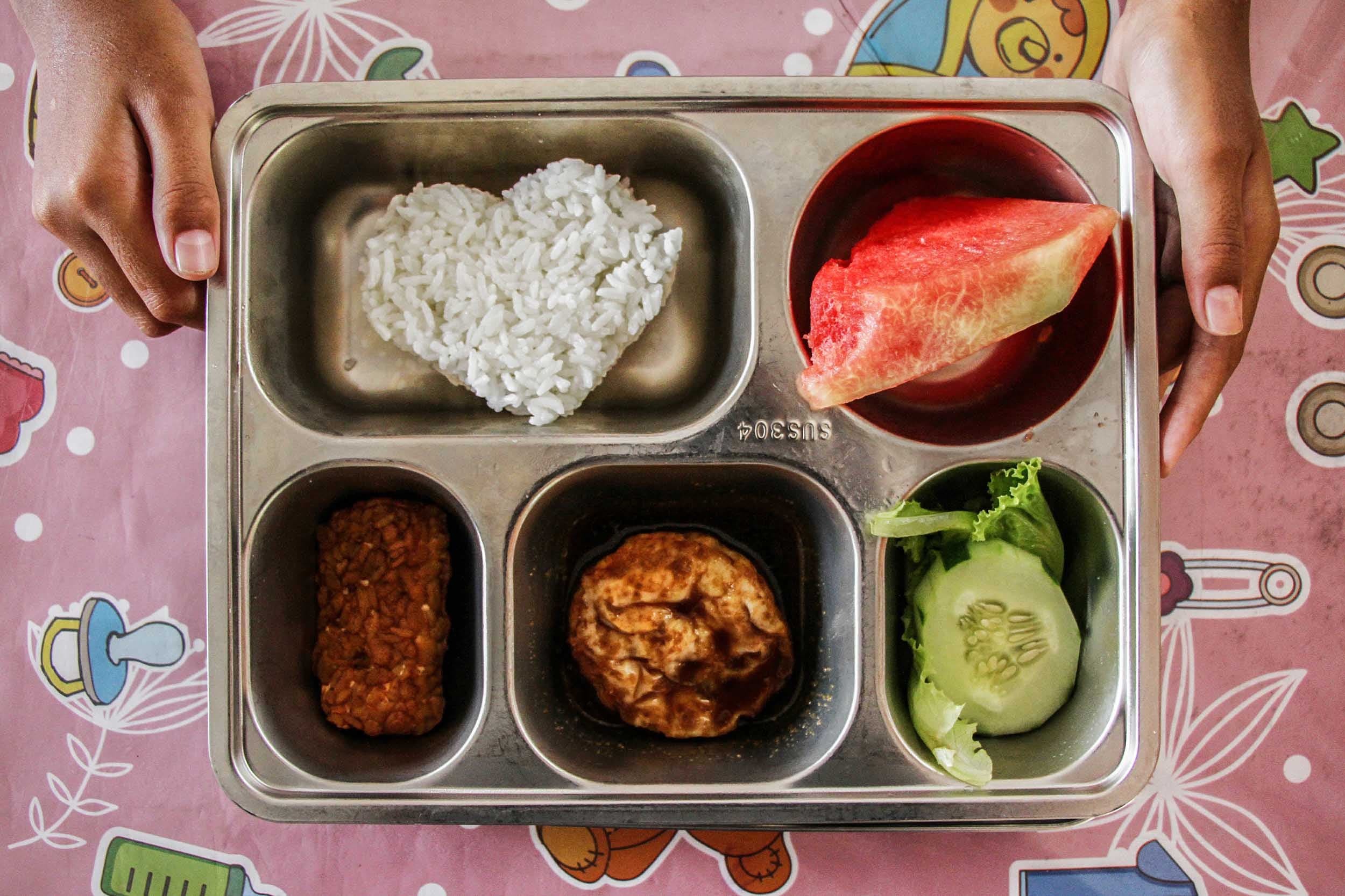 DPR Dukung Kebijakan BGN Gunakan Produk Lokal untuk Program Makan Bergizi Gratis