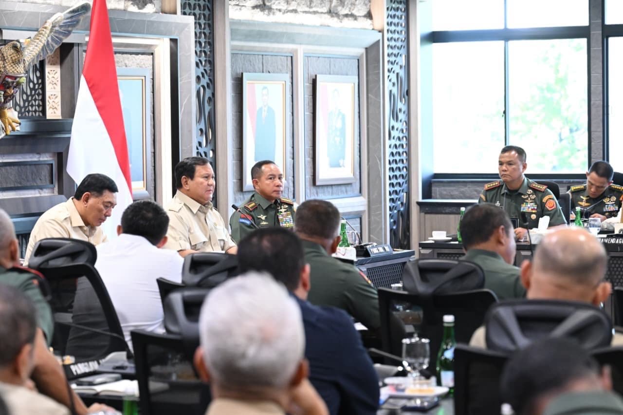 Prabowo Pimpin Evaluasi Nasional Koperasi Merah Putih, Dorong Kemandirian Ekonomi Desa