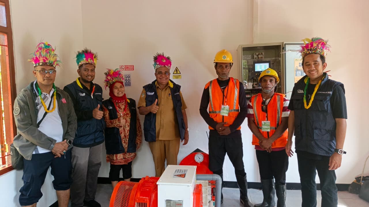 Pelindo bersama Ibeka Hadirkan Listrik 24 Jam di Kampung Ausem-Papua