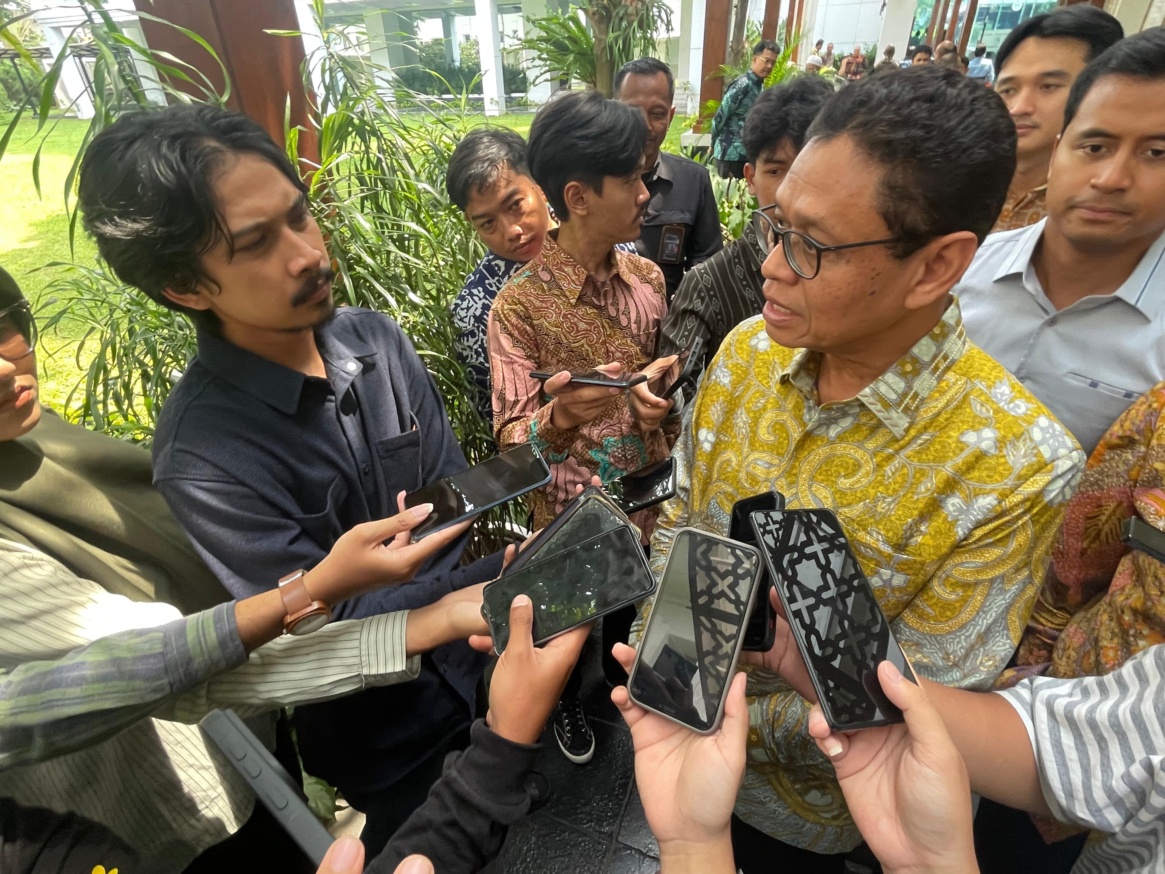 Banjir dan Longsor di Sumatera, Wamen ESDM Instruksikan Penguatan Pasokan Listrik dan BBM