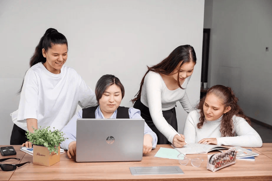 Rusia dan Indonesia Bergabung untuk Mendukung Generasi Muda