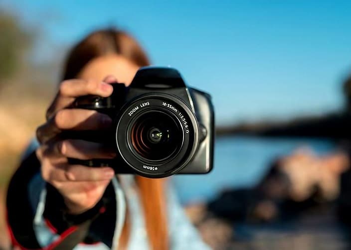 Apa Itu Focus Peaking dalam Fotografi dan Kenapa Sangat Berguna untuk Manual Focus?