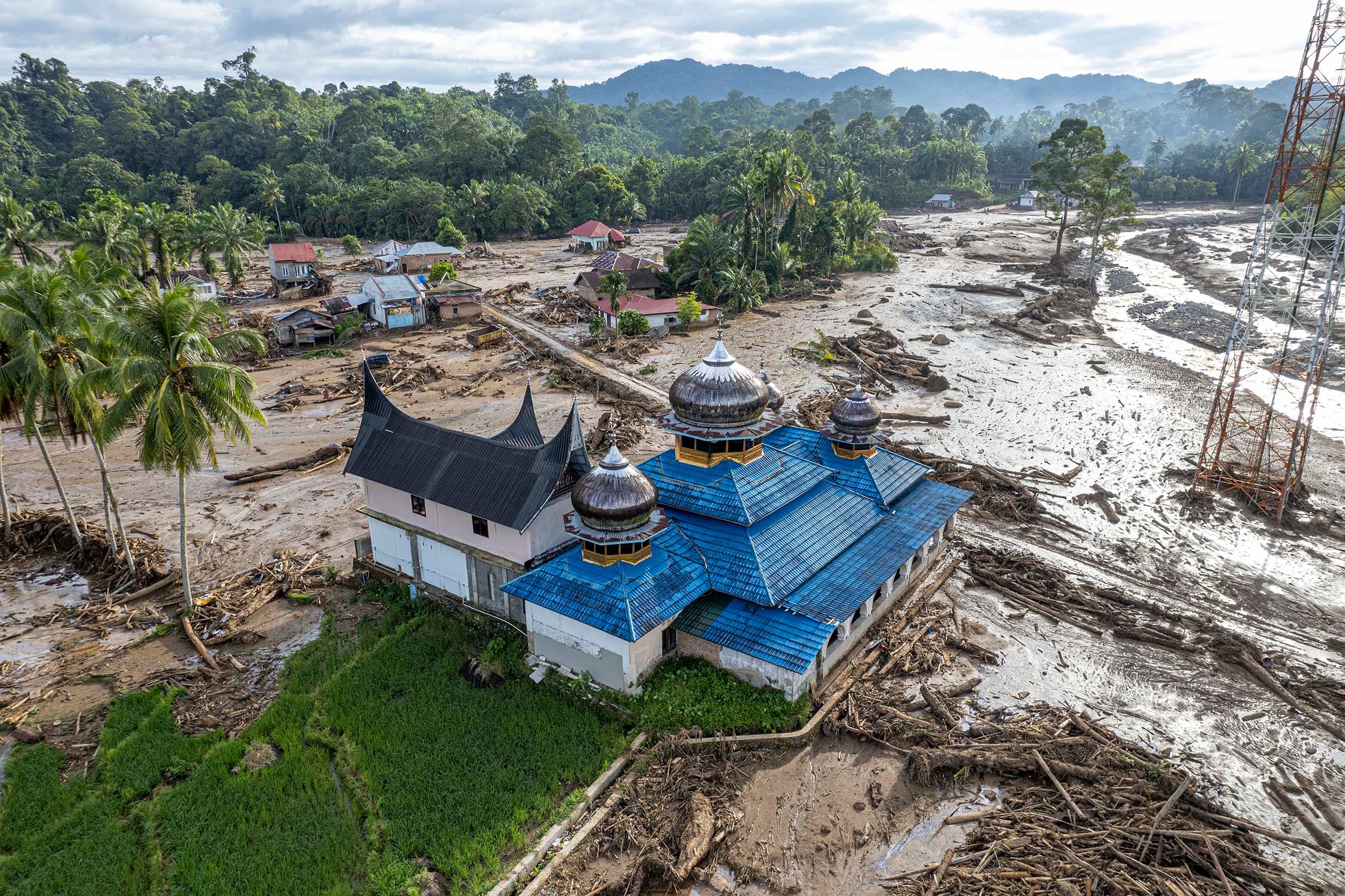 Banjir Bandang di Sibolga, Benarkah karena Pemuda Dianiaya di Masjid sampai Wafat?