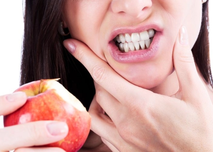 Gigi Belakang Sering Nyeri Saat Mengunyah? Simak Penyebabnya