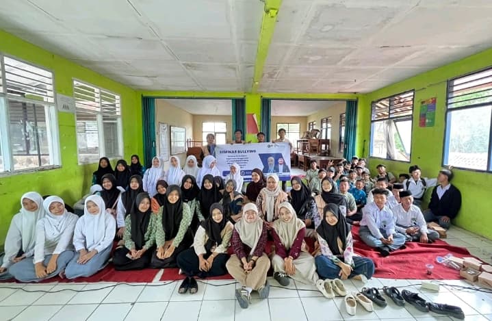 Seminar YPI Darul Ulum Ciawi Soroti Dampak HP terhadap Bullying dan Kesejahteraan Siswa