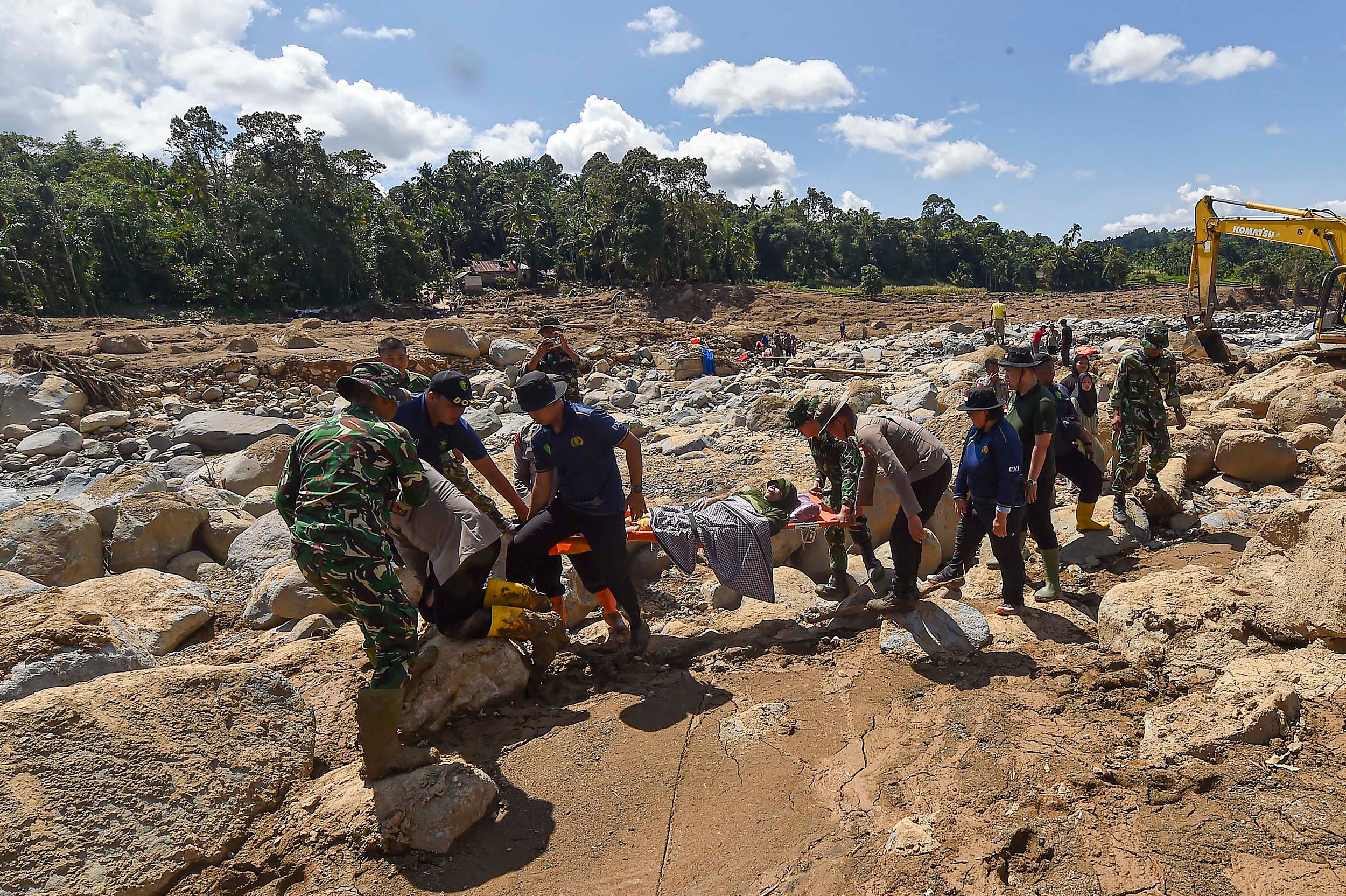 Banjir di Asia Menewaskan Lebih dari 1.000 Orang