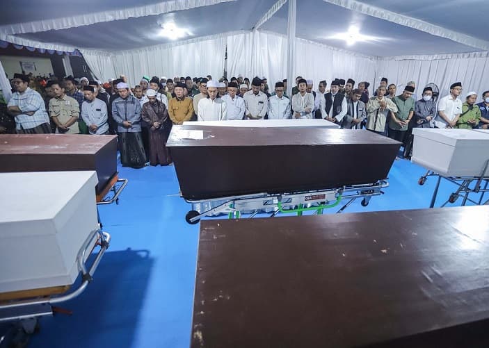 Panduan Lengkap Cara Memandikan Jenazah Sesuai Syariat Islam