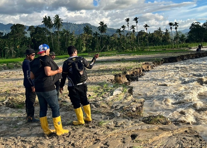 Polda Riau Intensifkan Pencarian Ipda Angga yang Masih Hilang Pascabencana Hidrometeorologi di Sumatera Barat
