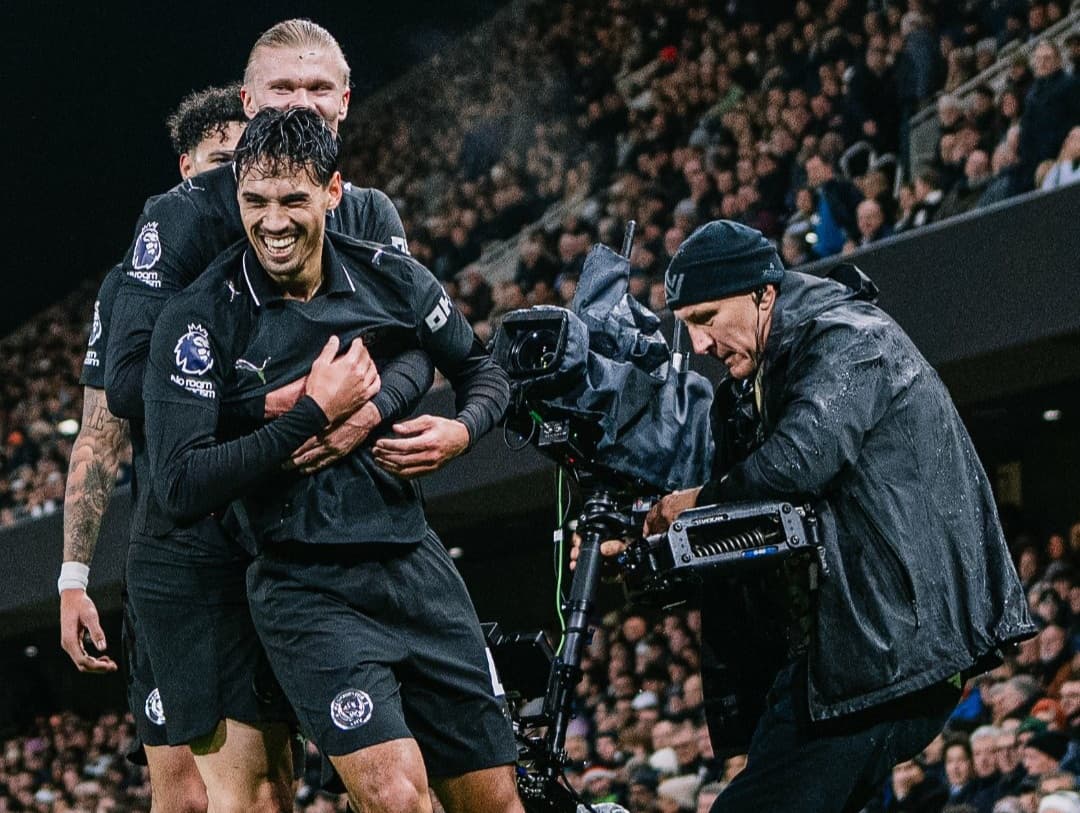 Hasil dan Klasemen Liga Inggris: Man City Kalahkan Fulham dalam Drama 9 Gol, Dekati Arsenal