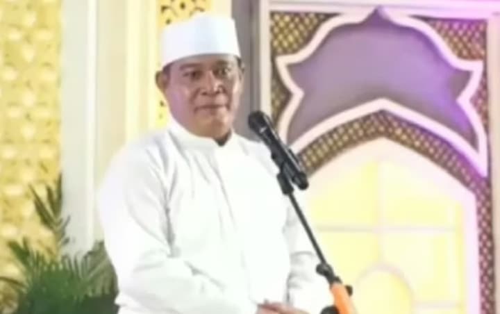 Disebut PBNU Paling Bermasalah dalam Sejarah, Pengasuh Ponpes Buntet Minta Rais Aam, Ketum dan Sekjen PBNU Mundur!