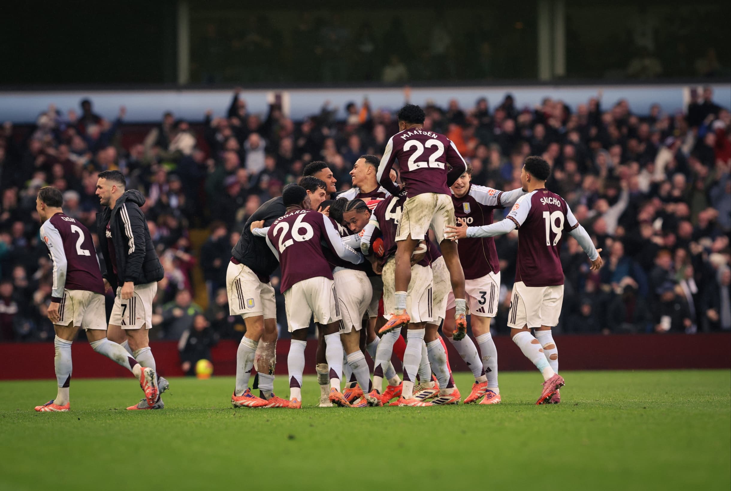 Hasil Liga Inggris: Aston Villa Tumbangkan Arsenal di Menit Akhir, Man City Mendekat ke Puncak