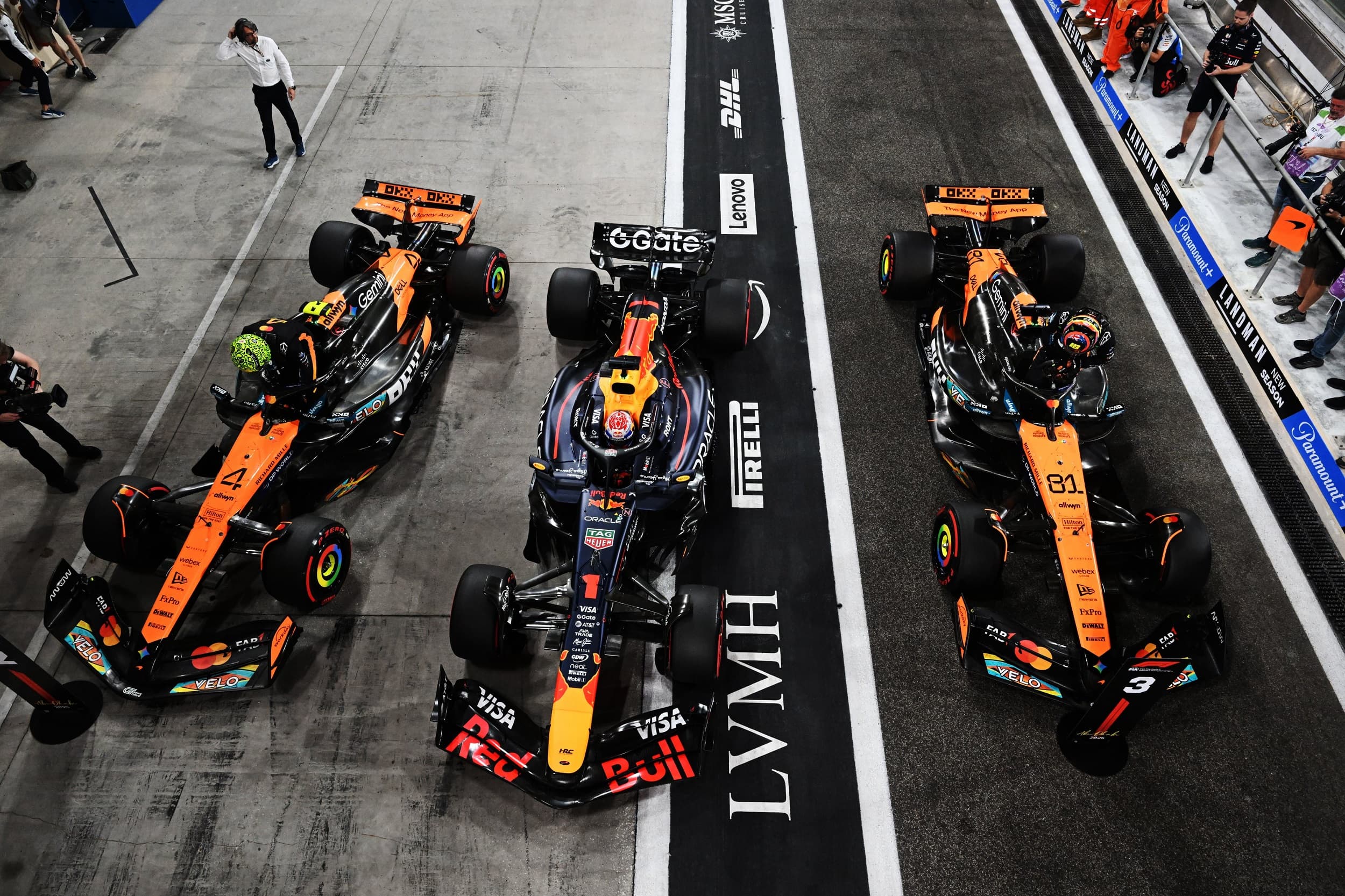 F1 GP Abu Dhabi: Max Verstappen Rebut Pole di Balapan Penentuan, Norris dan Piastri Mengekor