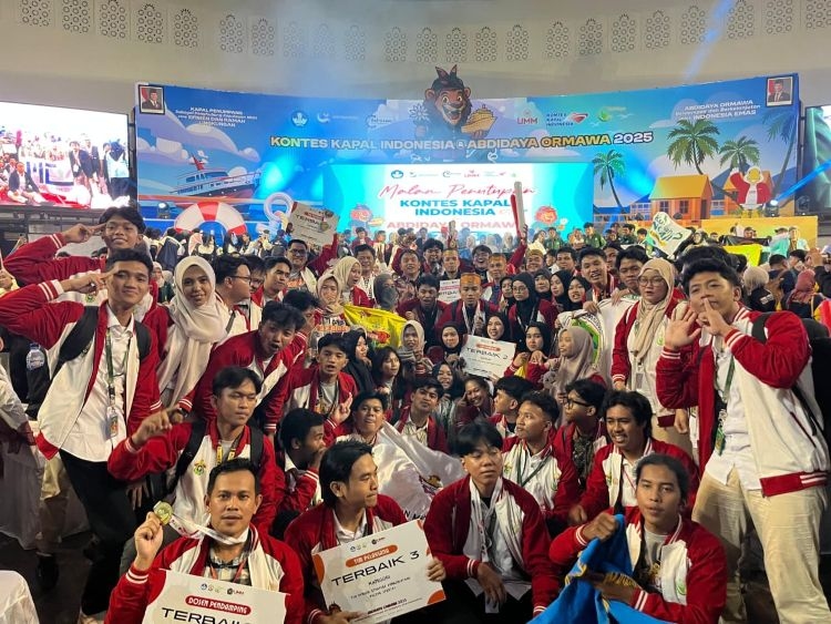 Tim Sipatokkong UKM KPI Unhas Borong Tiga Medali Abdidaya PPK Ormawa 2025