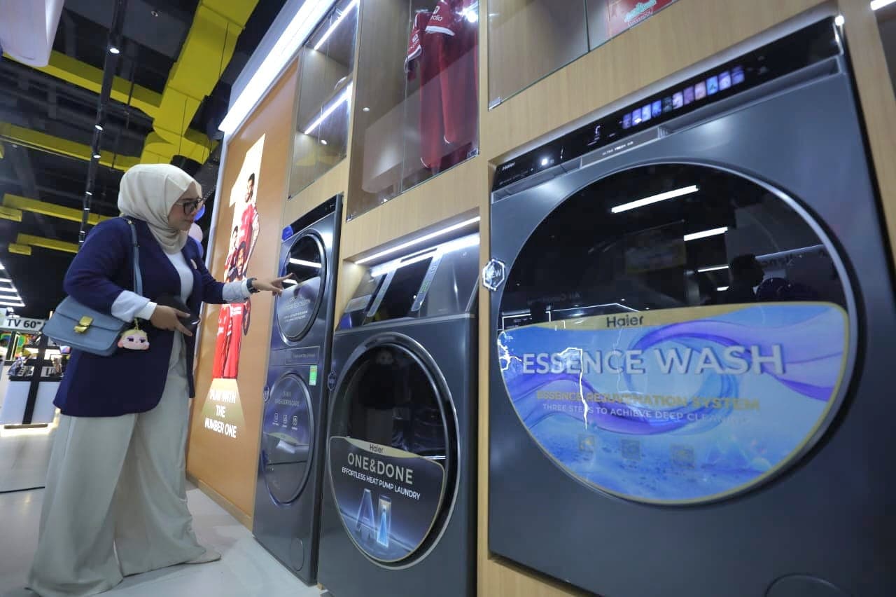 Aqua Inspired Shop di Atria MOI, Pengalaman Belanja Modern dan Interaktif