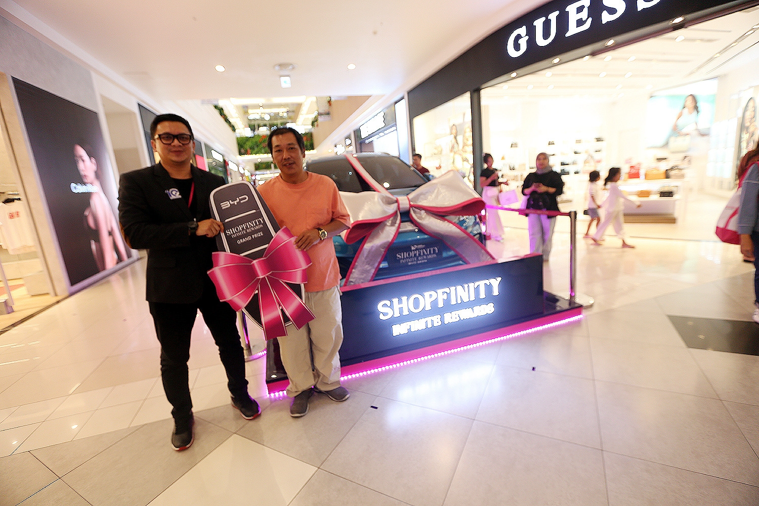 Rayakan Usia ke-10, AEON MALL BSD CITY Bagi-bagi Hadiah untuk Para Pengunjung